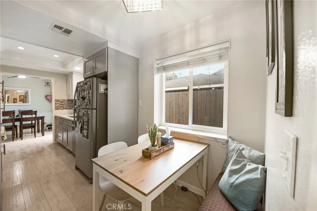 1511 S Mayflower Avenue A, Monrovia, California 91016 home-pic-3